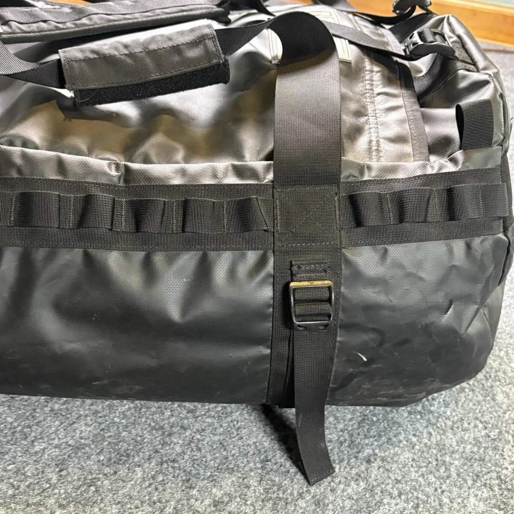 The North Face Duffel Bag Base Camp Black Convertible Adjustable Strap Shoulder